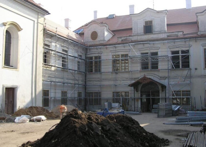 Rekonstrukce zámku Loučeň