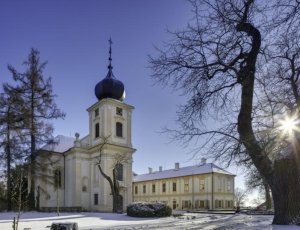Zámek i park s labyrinty otevřeny děnně
