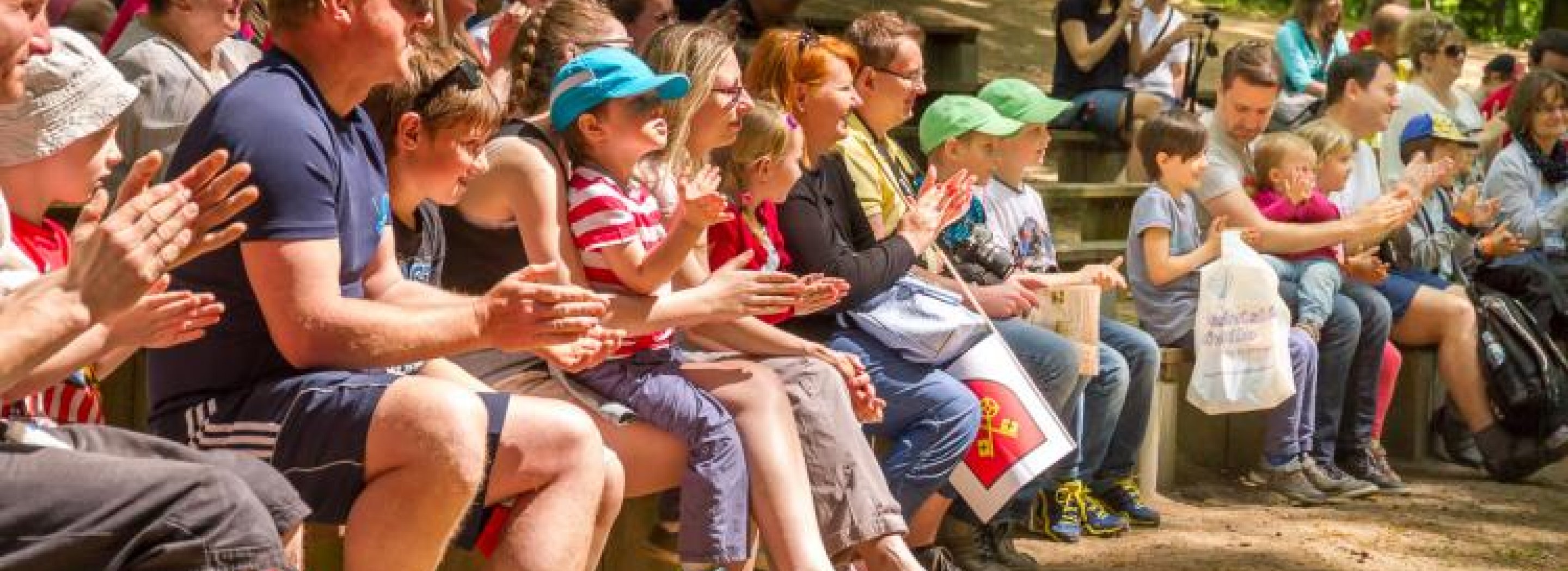 Hradozámecká noc aneb poslední letní garden party mezi labyrinty