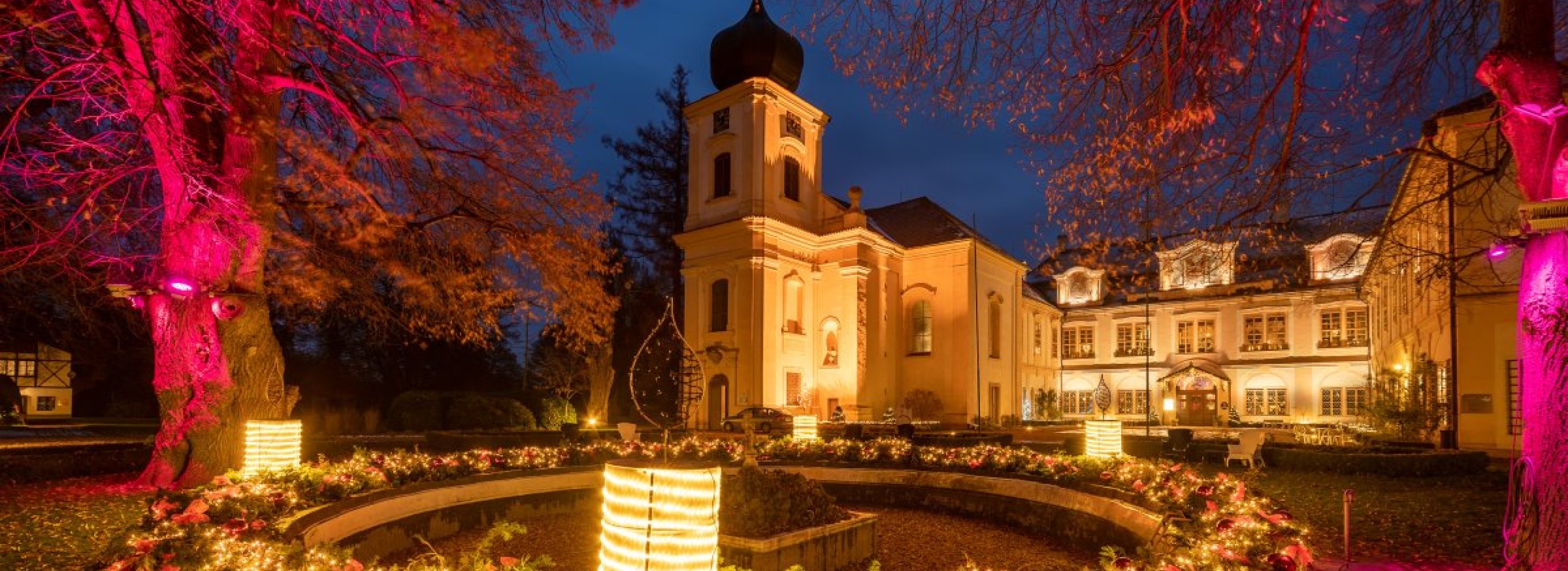 Večery plné světla: Hledejte cestu bludištěm k rozsvícené Eiffelovce
