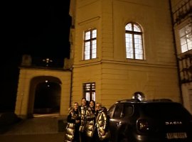 Bylo nám ctí: Zdobili jsme stromeček prezidentovi a přejeme PF 2026!