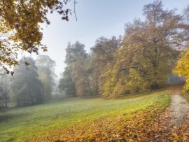 Zámek Loučeň na podzim