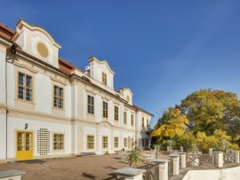 Zámek Loučeň na podzim