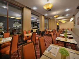 Restaurace a gastroslužby