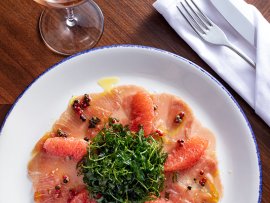 Restaurace a gastroslužby